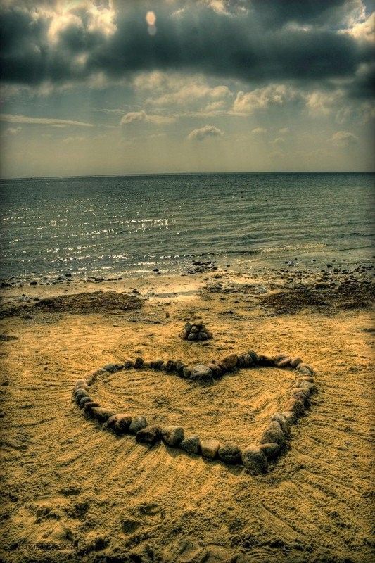 Coeur sur la plage....